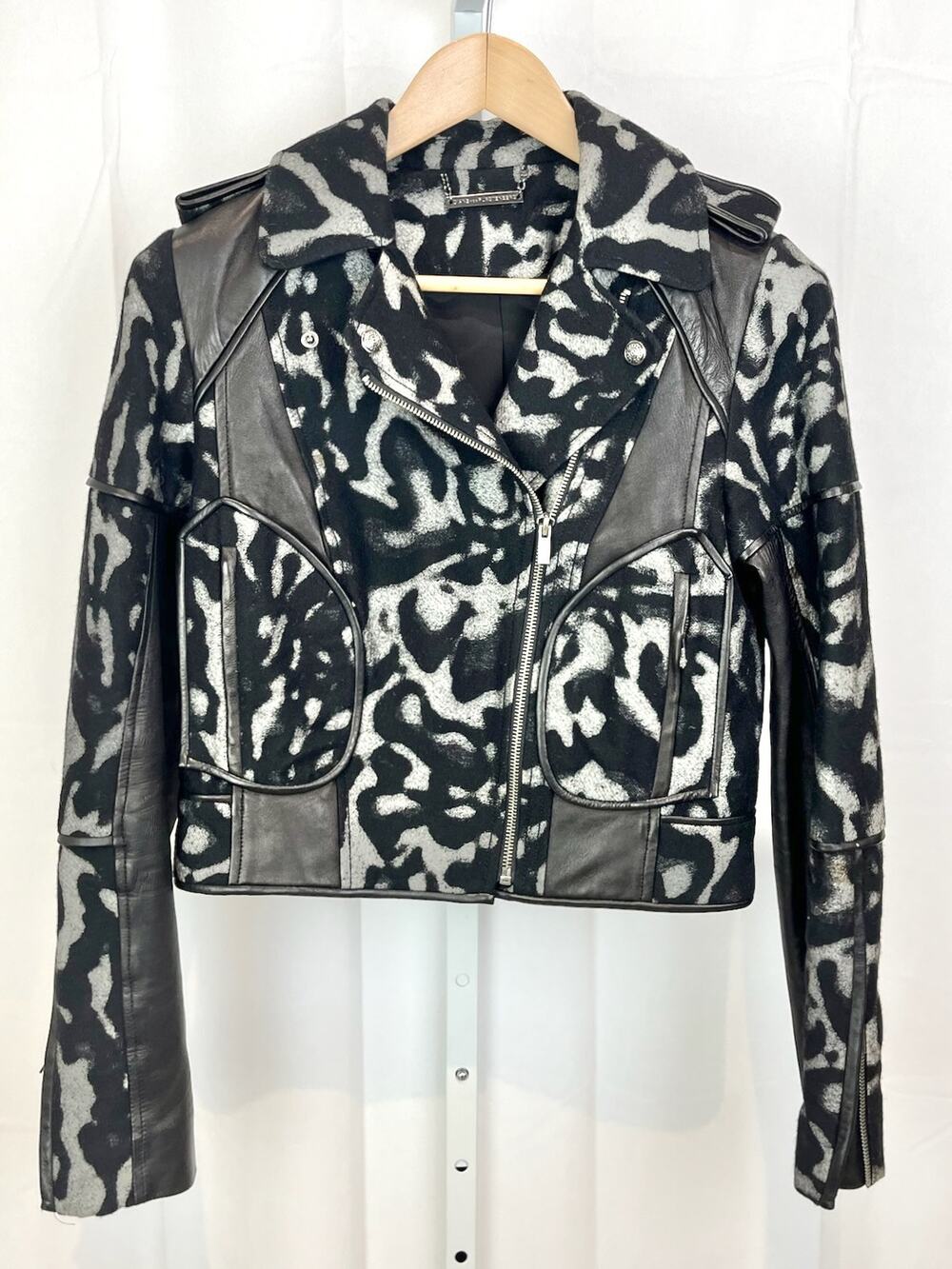 DIANE VON FURSTENBERG DVF Theodora Jacket Moto Wool Leather Gray Black Size 2